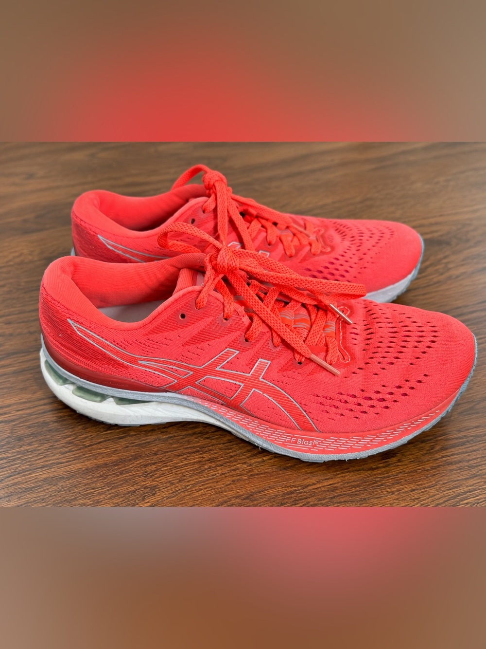 ASICS Gel-Kayano 28 Women’s Size 9 Coral Running Shoes Sneakers Athletic